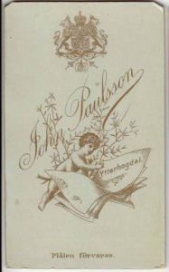 John Paulsson visitkort Ytterhogdal, bak (PF26020).