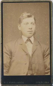 P. J. Forssbäck visitkort Stråtjära, fram (P315_0003F).