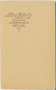 Klara Hacksell visitkort Gefle, bak (P509_0002B).